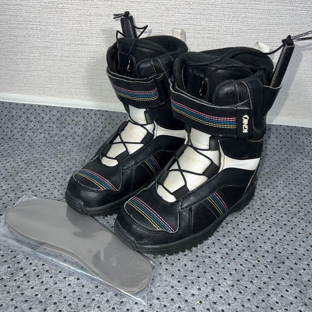 7-8回使用 キッズスノーボード 110cm IGNIO＋バイン＋レースブーツ