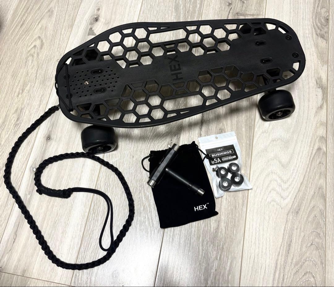 【本日限り早い者勝ち】HEX スケートボード リーシュコード付きハニカムデッキ
