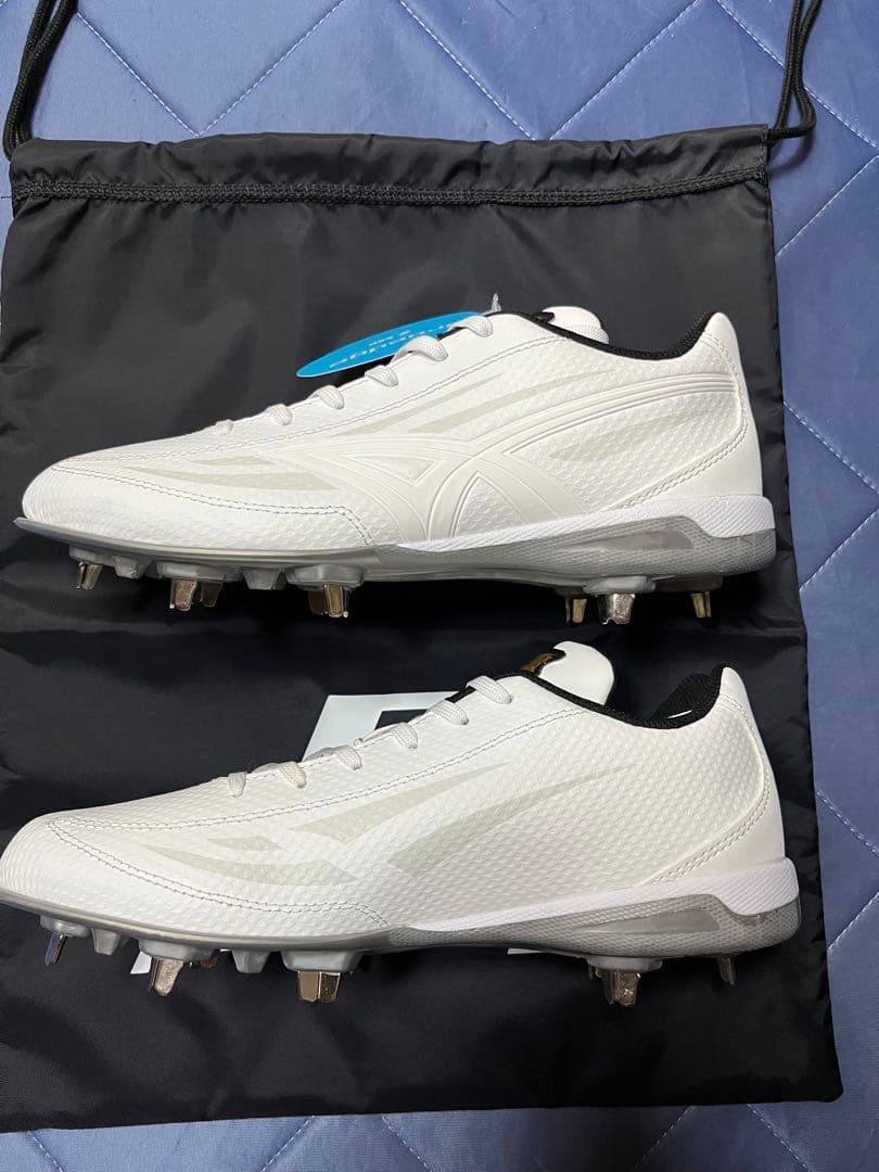 野球　金属スパイク
