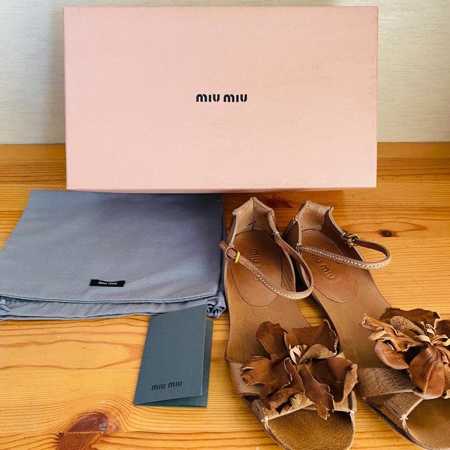 【美品】　MIUMIU　ミュウミュウ フラワーサンダル 36