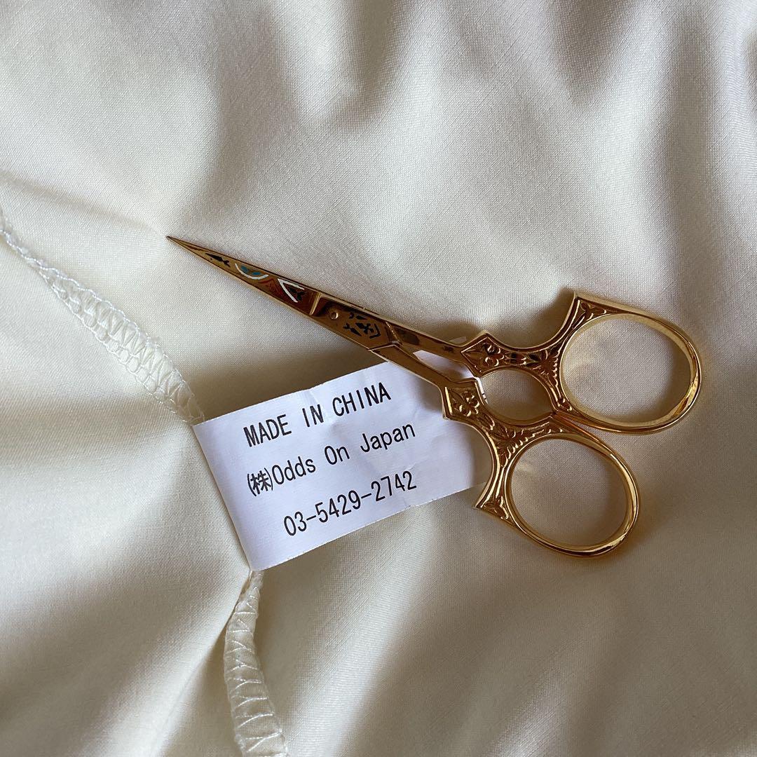 極美品！OZZ Croceアイボリー フリル ロングブラウス［商品番号10］