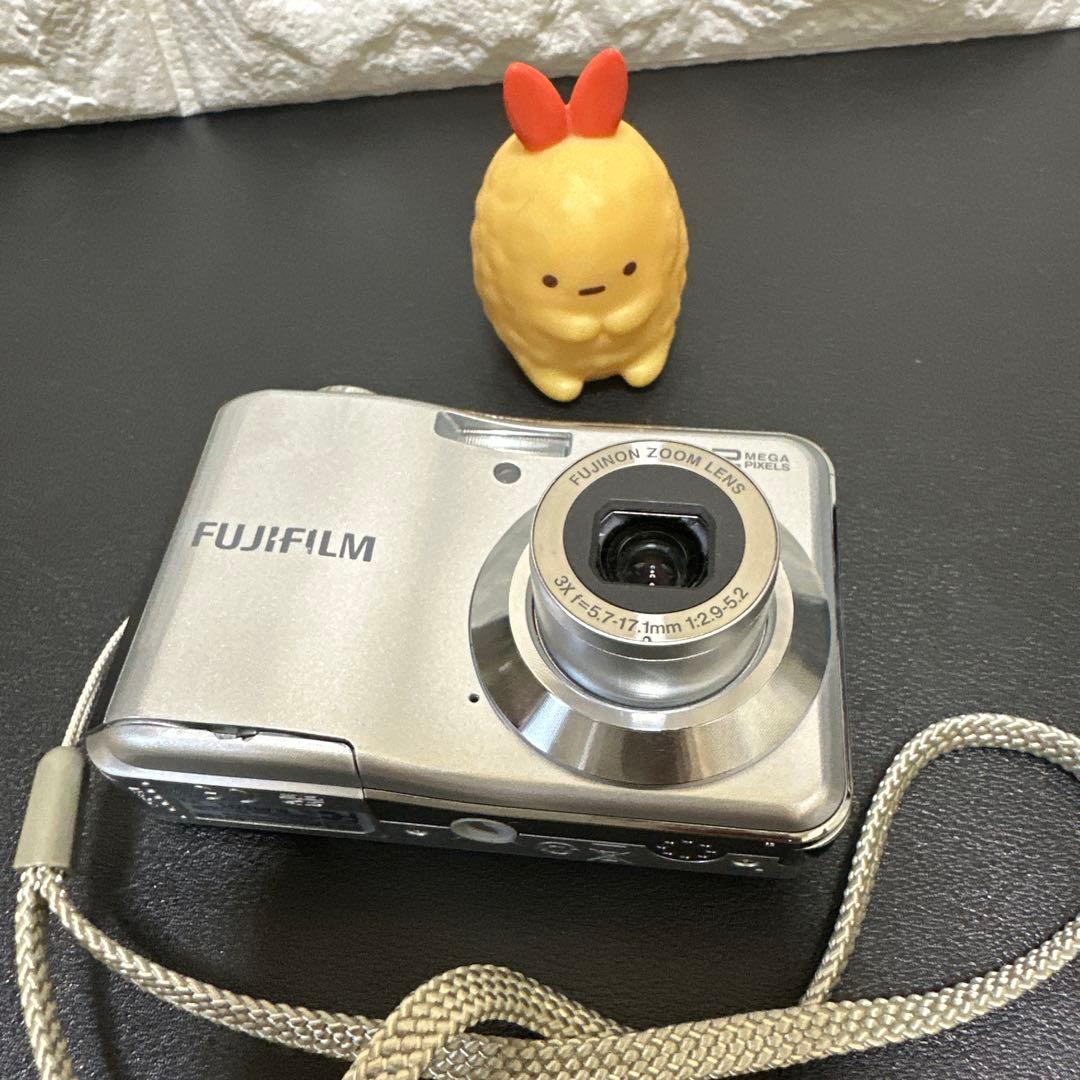 FUJIFILM FINEPIX AV100 動作品　電池式　SDカード付き