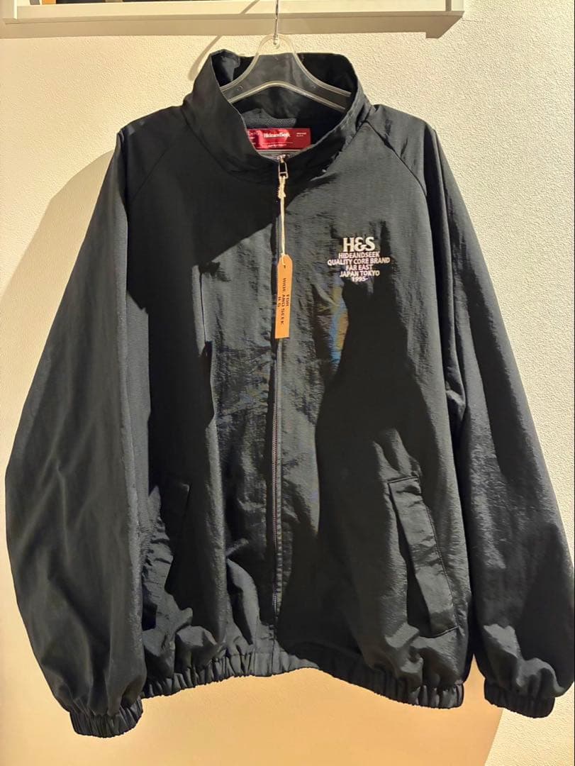 HIDE AND SEEK セットアップ