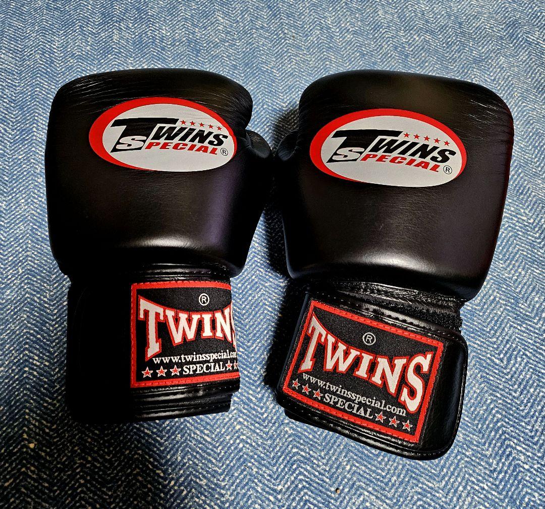 極美品　Twins Special　ボクシング グローブ 12oz　本革