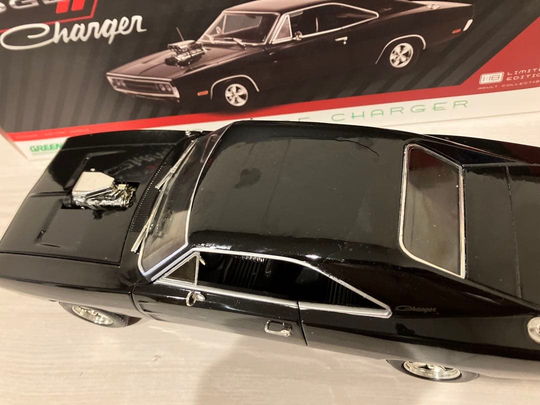 1/18 GREENLIGHT ダッジチャージー RT