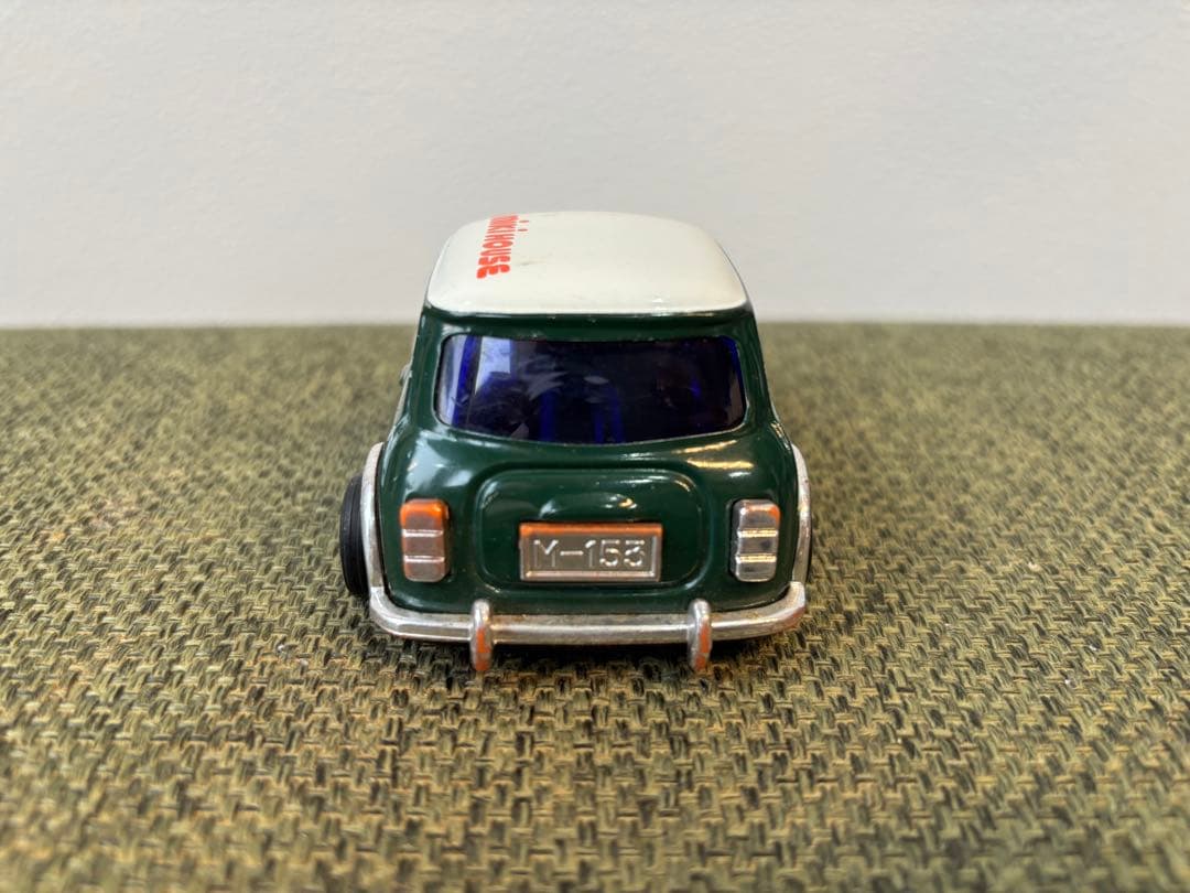 お値下げ中 【MIKI HOUSE】ミキハウスミニカー 4台セット