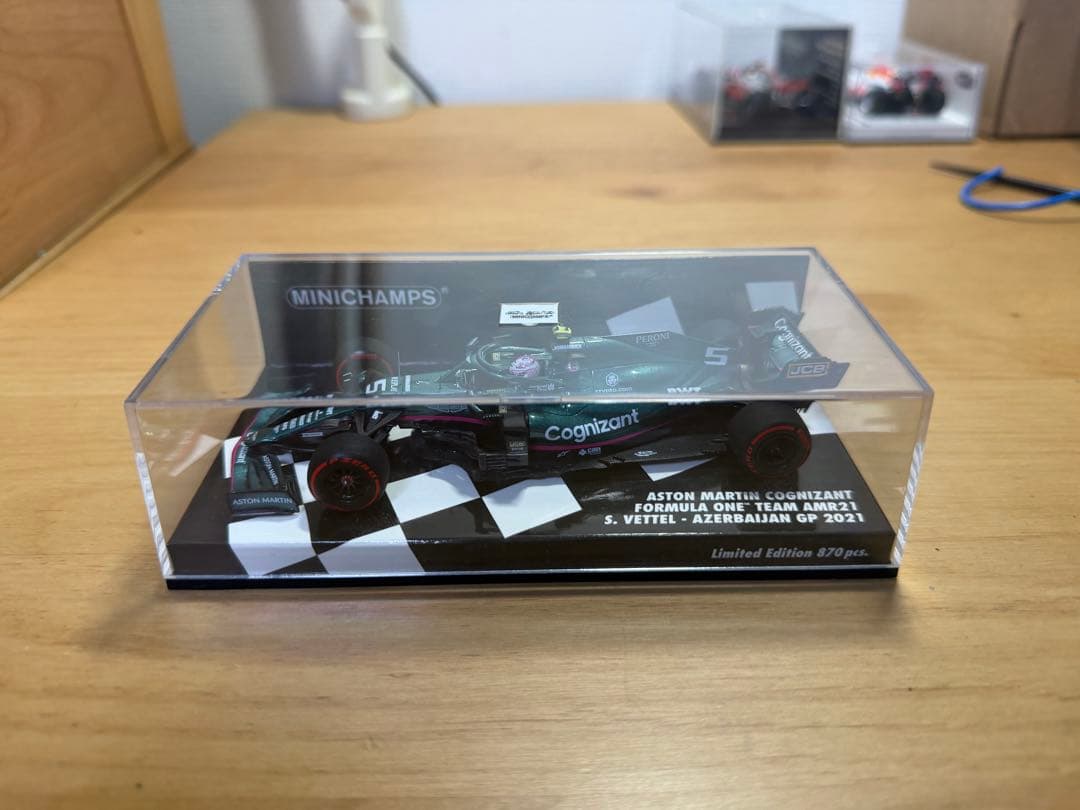 ミニチャンプス 1/43 AMR21 セバスチャン ベッテル アゼルバイジャン