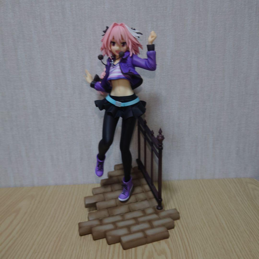 黒のライダー アストルフォ 私服　フィギュア