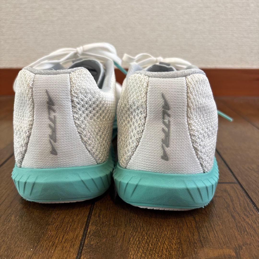 Altra エスカランテレーサー2 27.5センチ