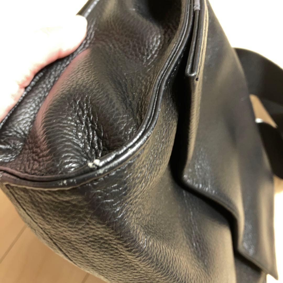 ⭐︎なみ様⭐︎イアパピヨネ　ワイドテープ黒 レザーボディバッグ