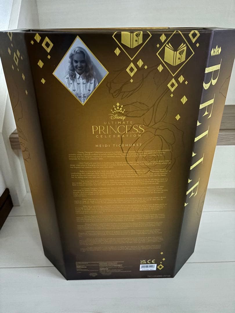 ディズニー　デザイナーコレクション　プリンセスドール　ベル