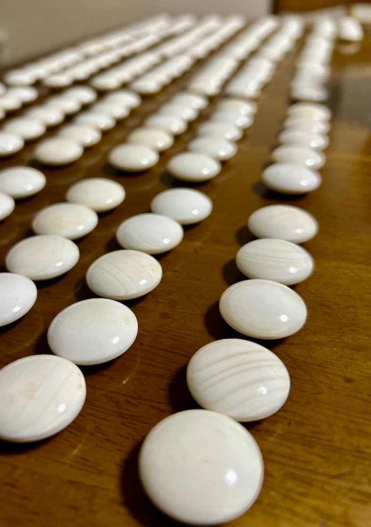 天然木製囲碁盤セット（本寸・19路盤）