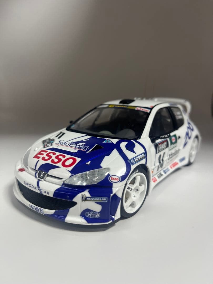 タミヤ 1/24 プジョー206 WRC プラモデル完成品