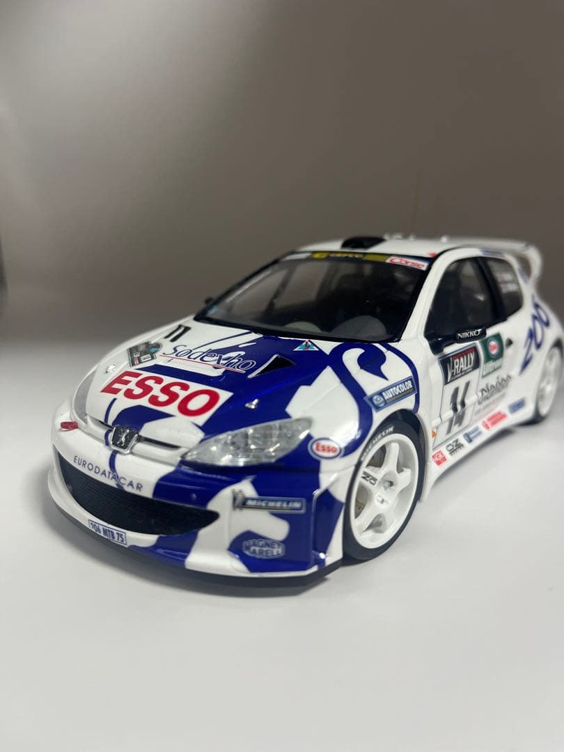 タミヤ 1/24 プジョー206 WRC プラモデル完成品