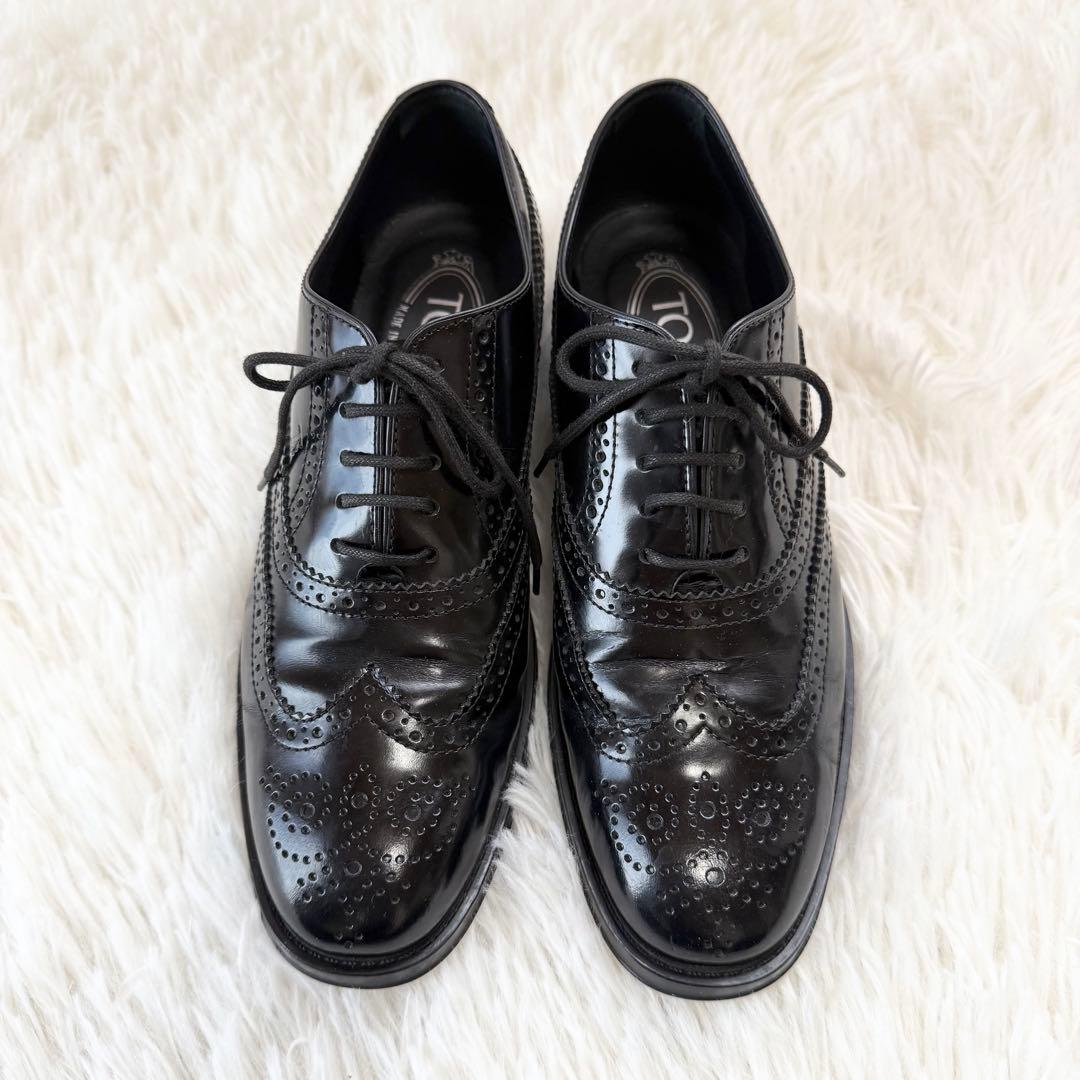 トッズ ウィングチップ オックスフォード レザーブローグ ブローギング シューズ
