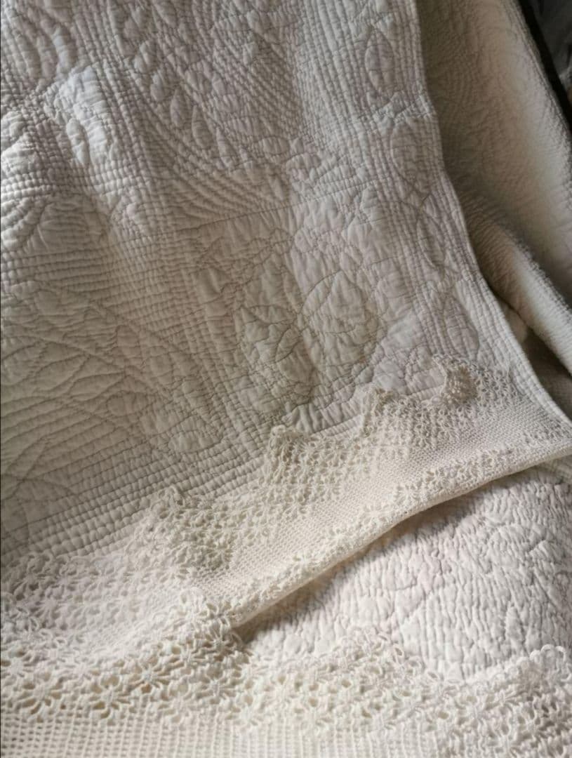 フレンチ アンティーク ブティ キルト ハンドステッチ ホワイト クロシェレース