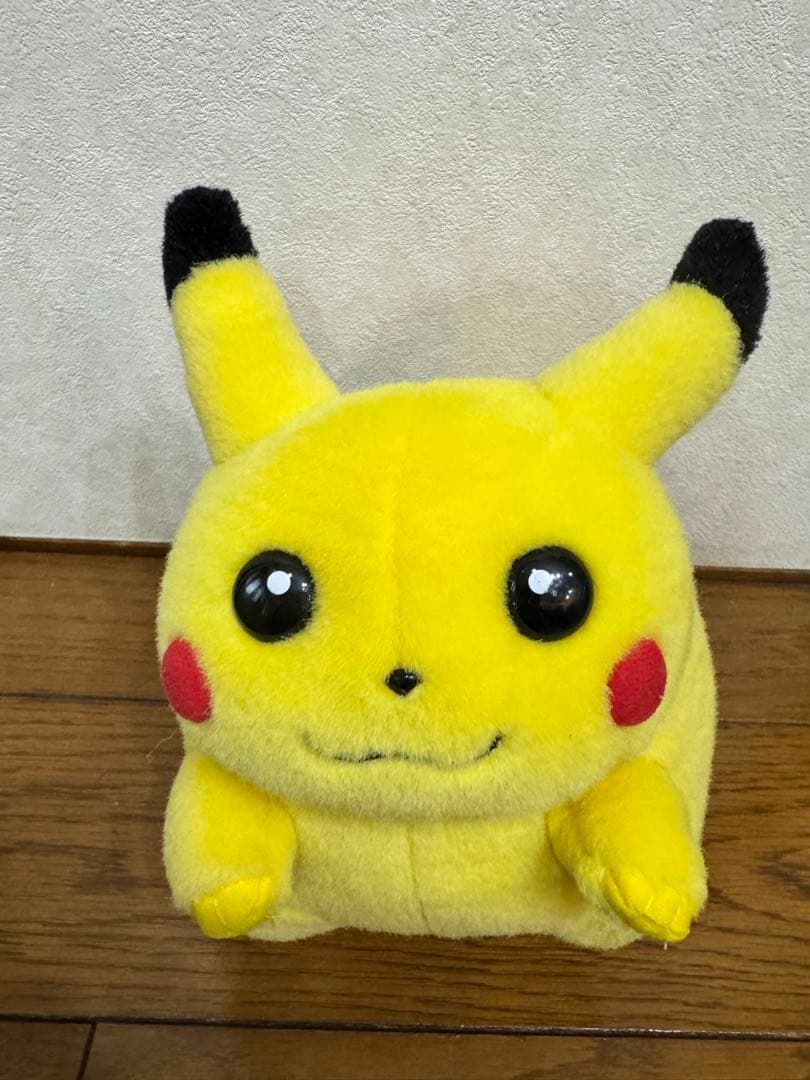 ピカチュウ ぬいぐるみ　初期　TOMY