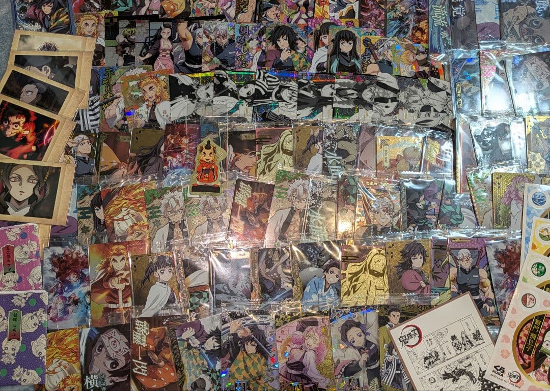 鬼滅の刃　アクスタ　ラバスト　缶バッジ　大量　まとめ売り