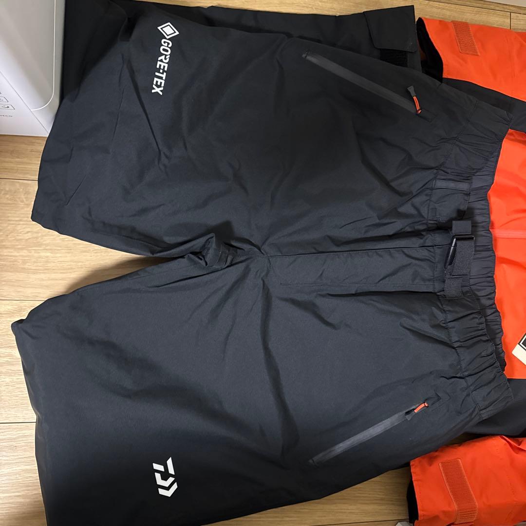 Daiwa GORE-TEX フィッシングスーツ 上下セット