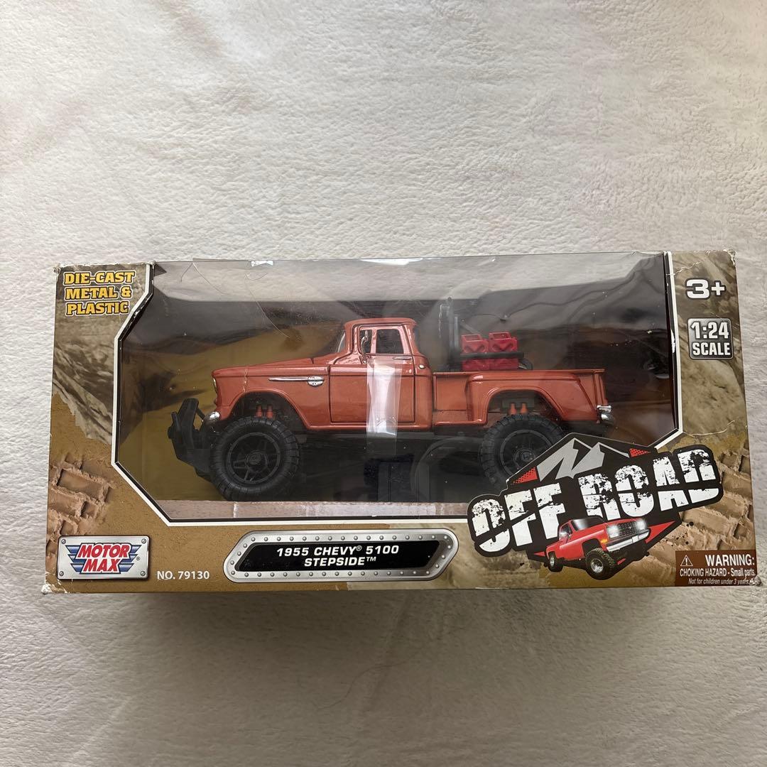 1955 Chevy 5100 Stepside 1:24 スケール