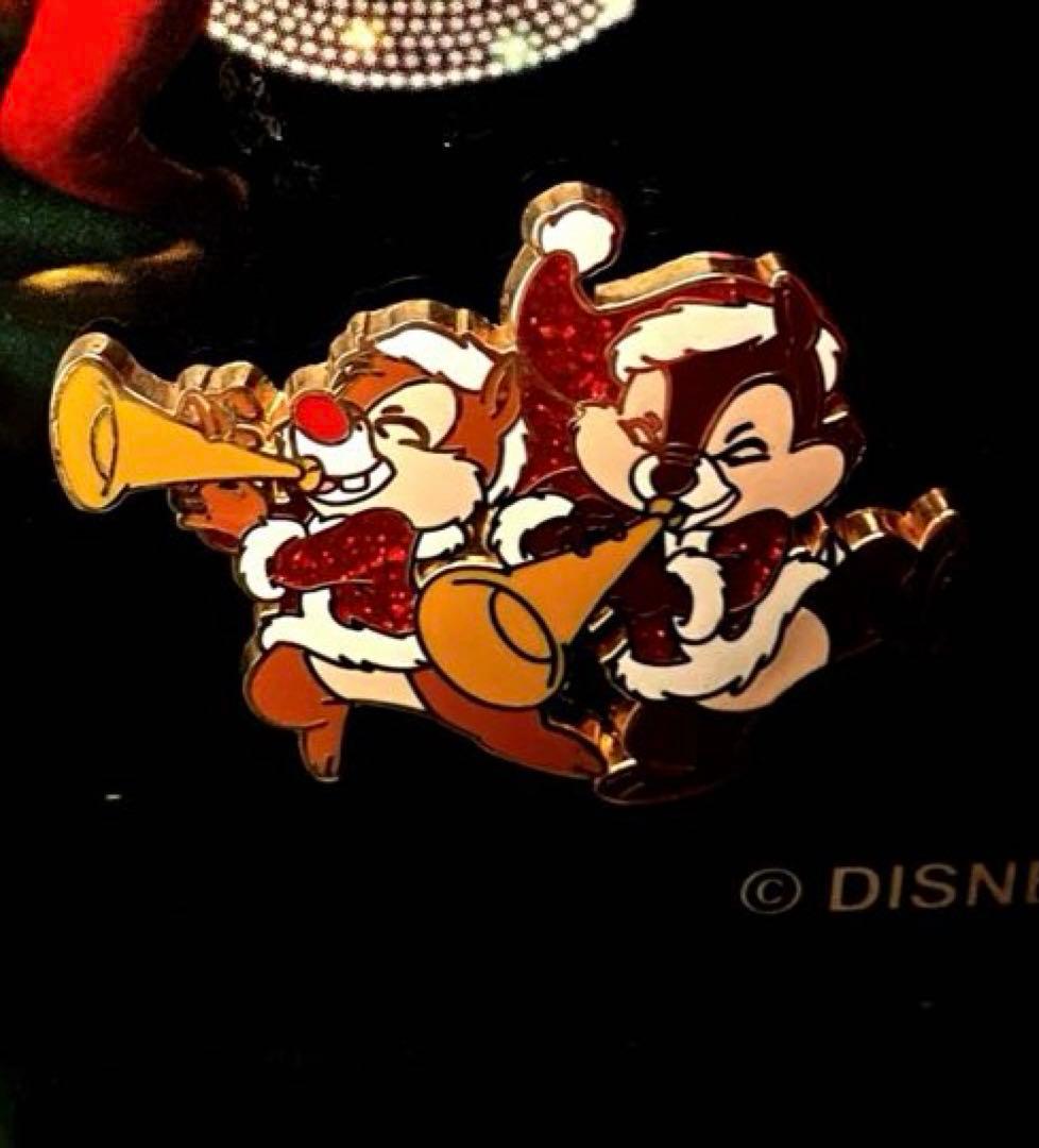 【新品未開封】限定500個 ディズニーストア 2006 クリスマス ピンズセット