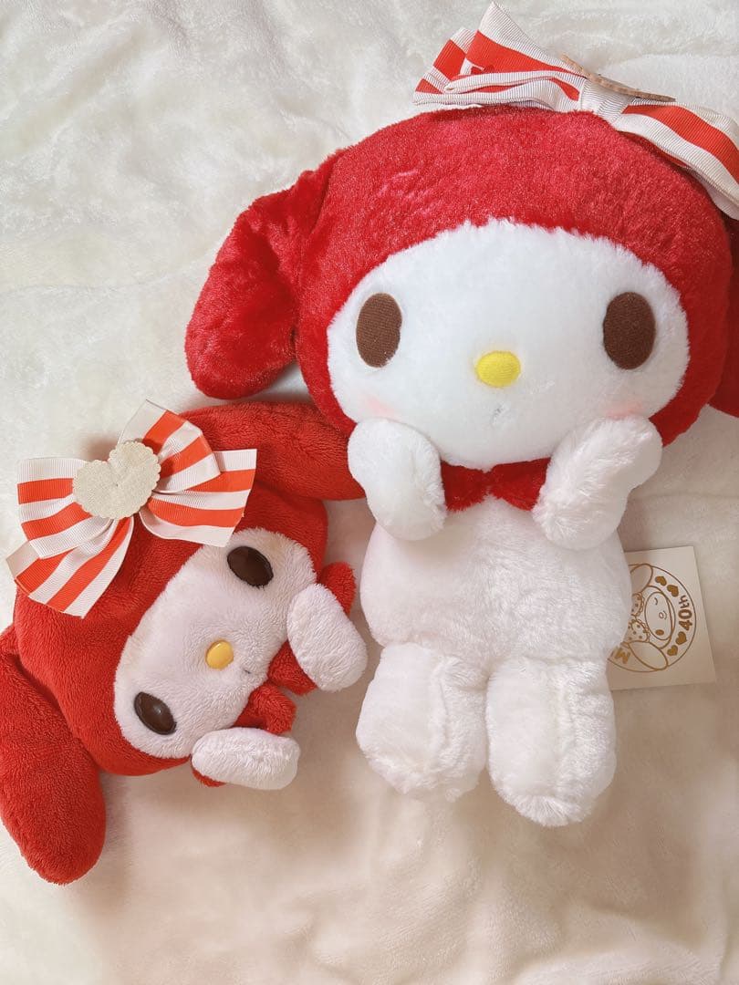 希少レア タグ付き マイメロディ40周年記念品ぬいぐるみ、おまけポーチ