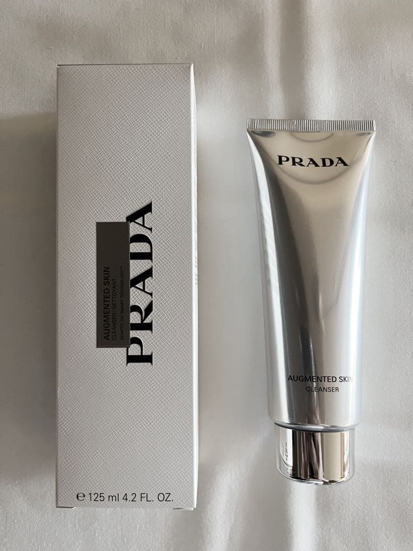 〈PRADA〉オーグメンテッド スキンクレンザー（125ml）
