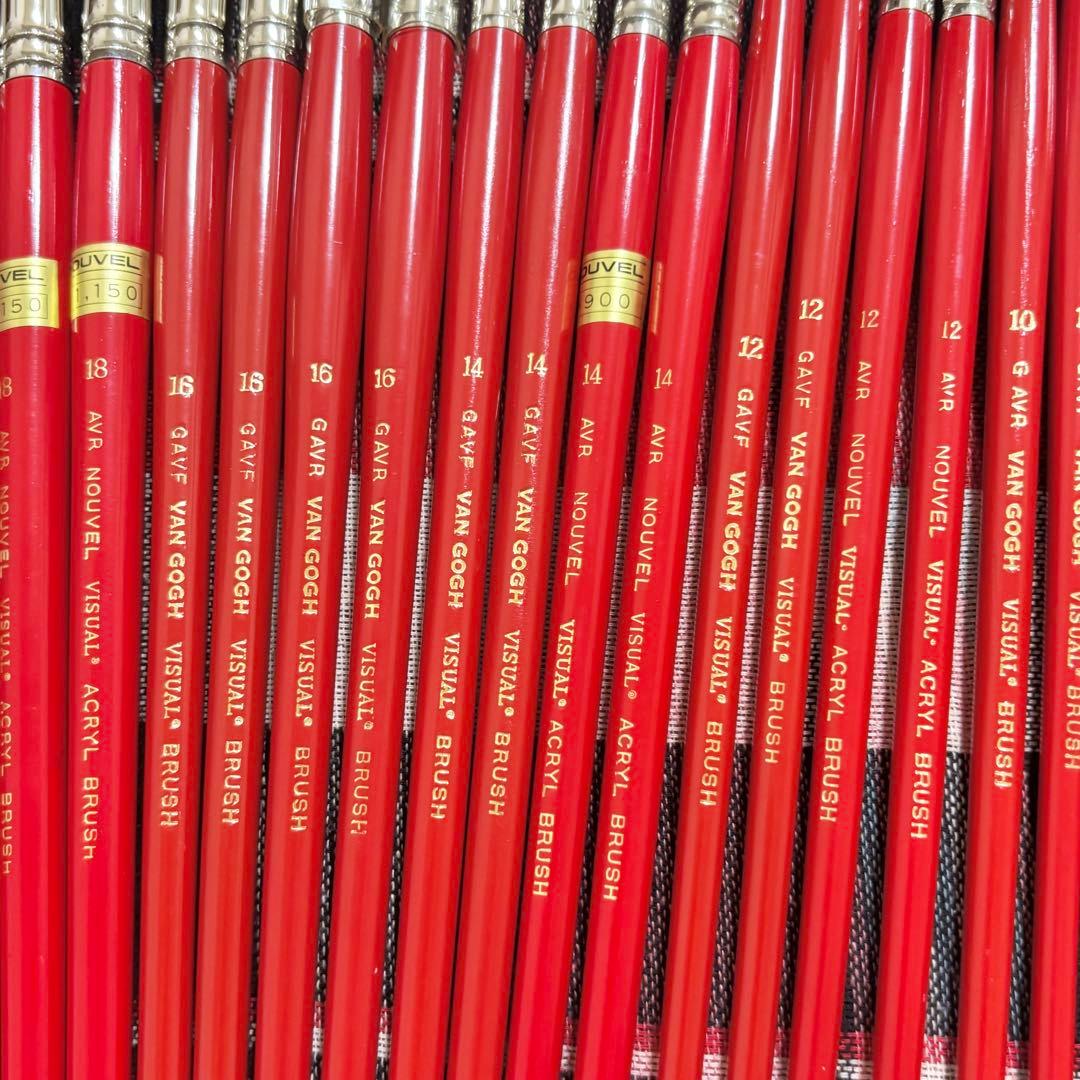 新品未使用！油彩・アクリル画用筆40本