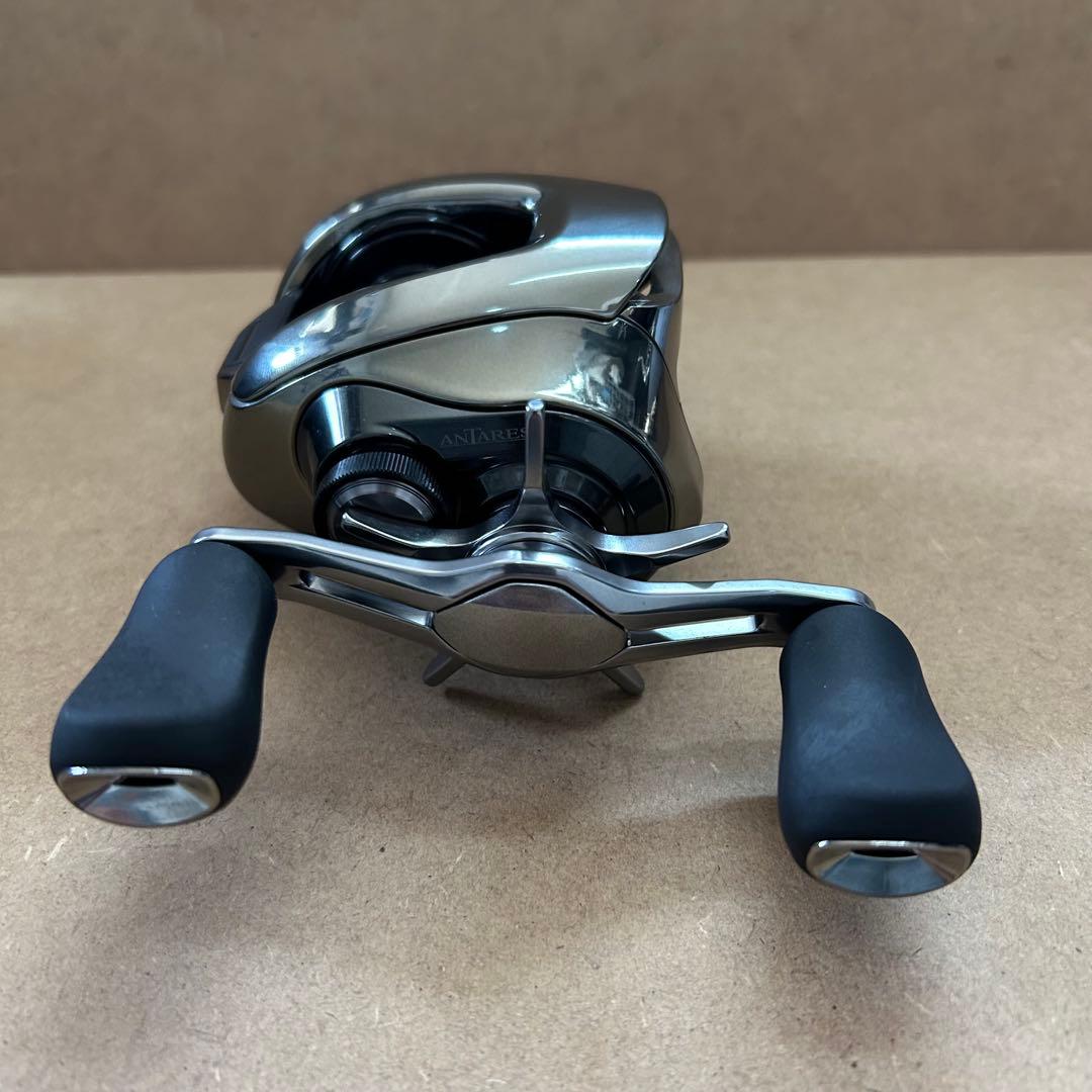 超美品 シマノ 25アンタレス 100HG 右ハンドル ベイトリール