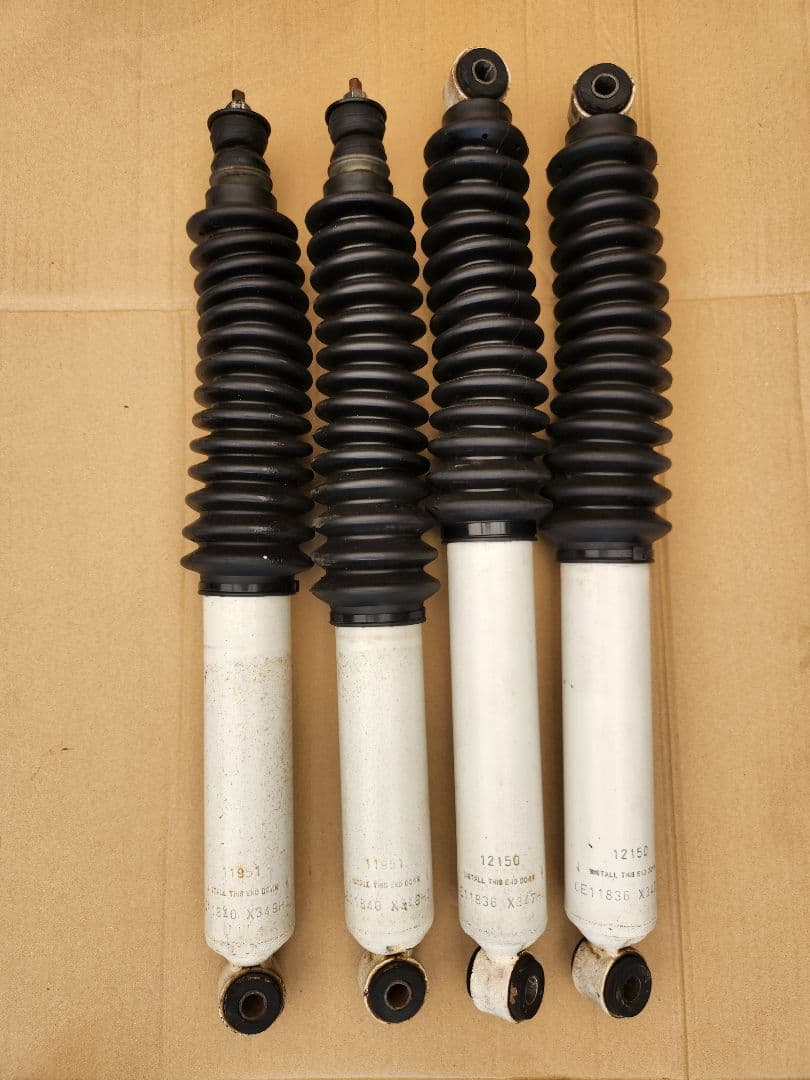 ジムニー　jb23 　ショック