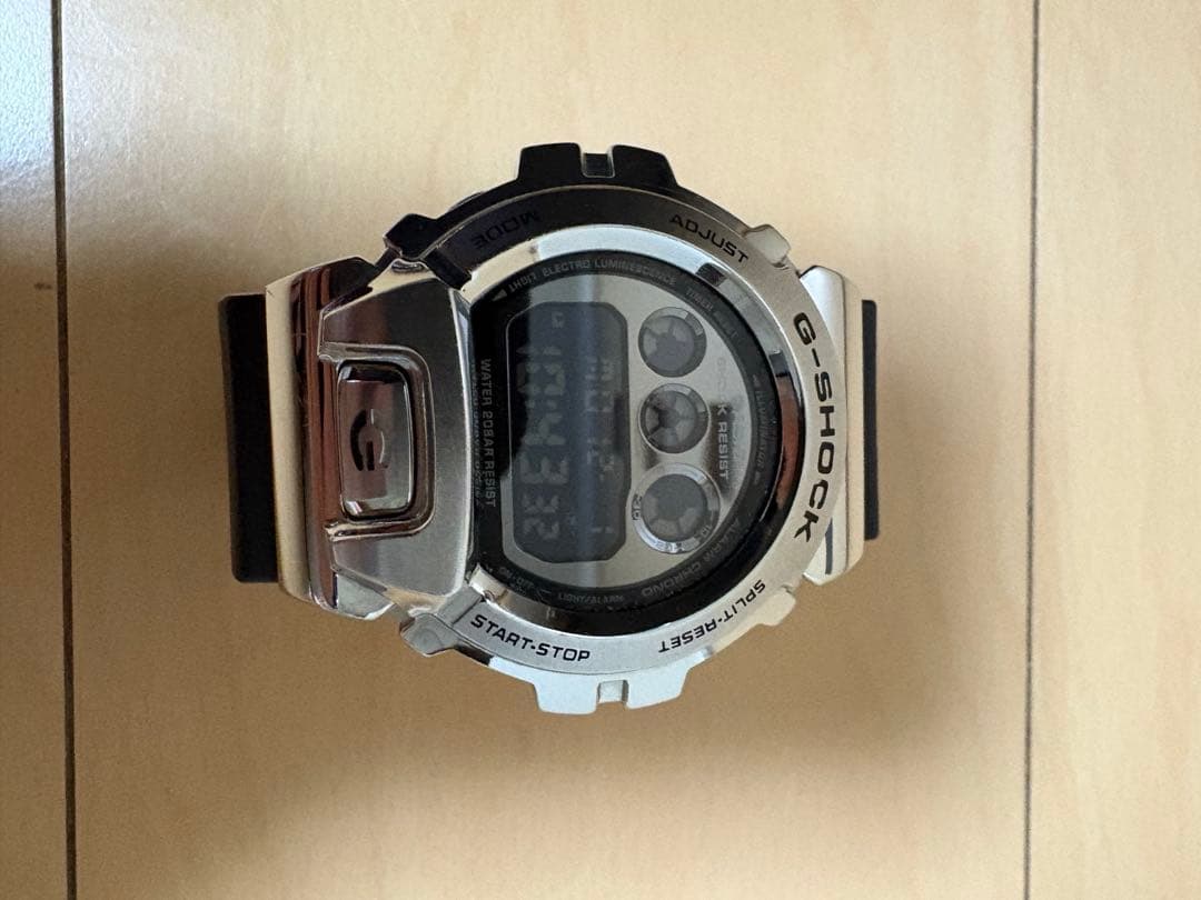 G-SHOCK GM-6900U-1JF メタル　樹脂バンド