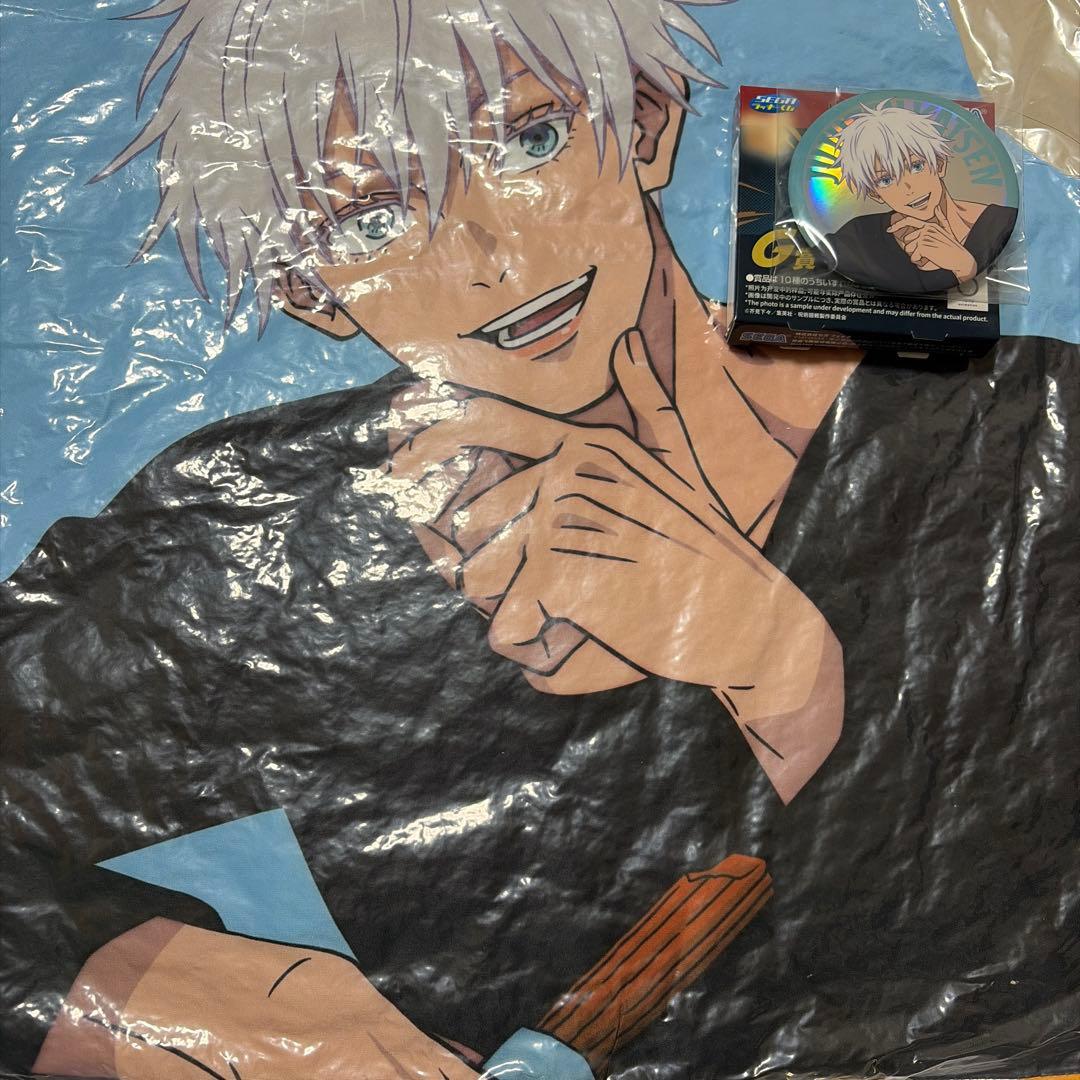 SEGAラッキーくじ 呪術廻戦 五条悟 ダイカットクッション 缶バッジ セット