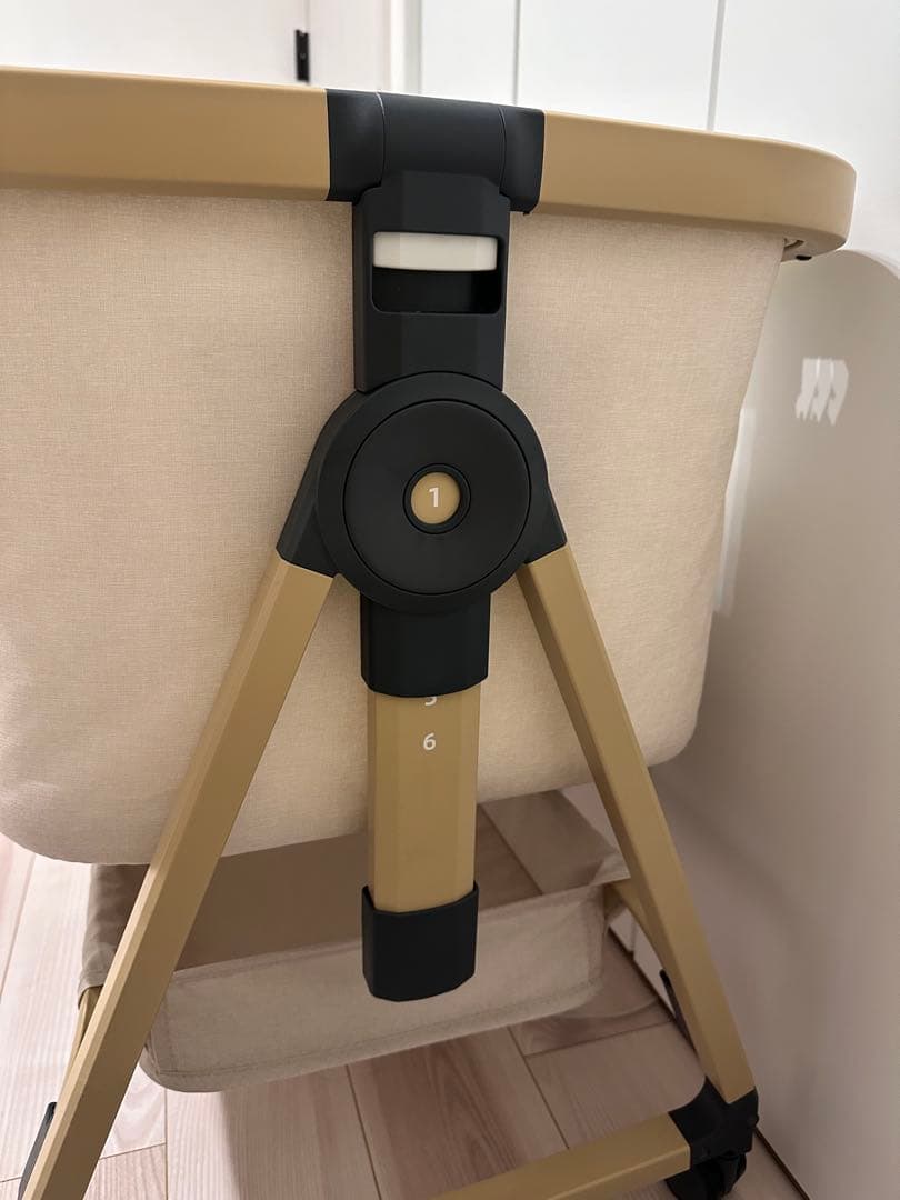 HZDMJベビーベッド(ベージュ)