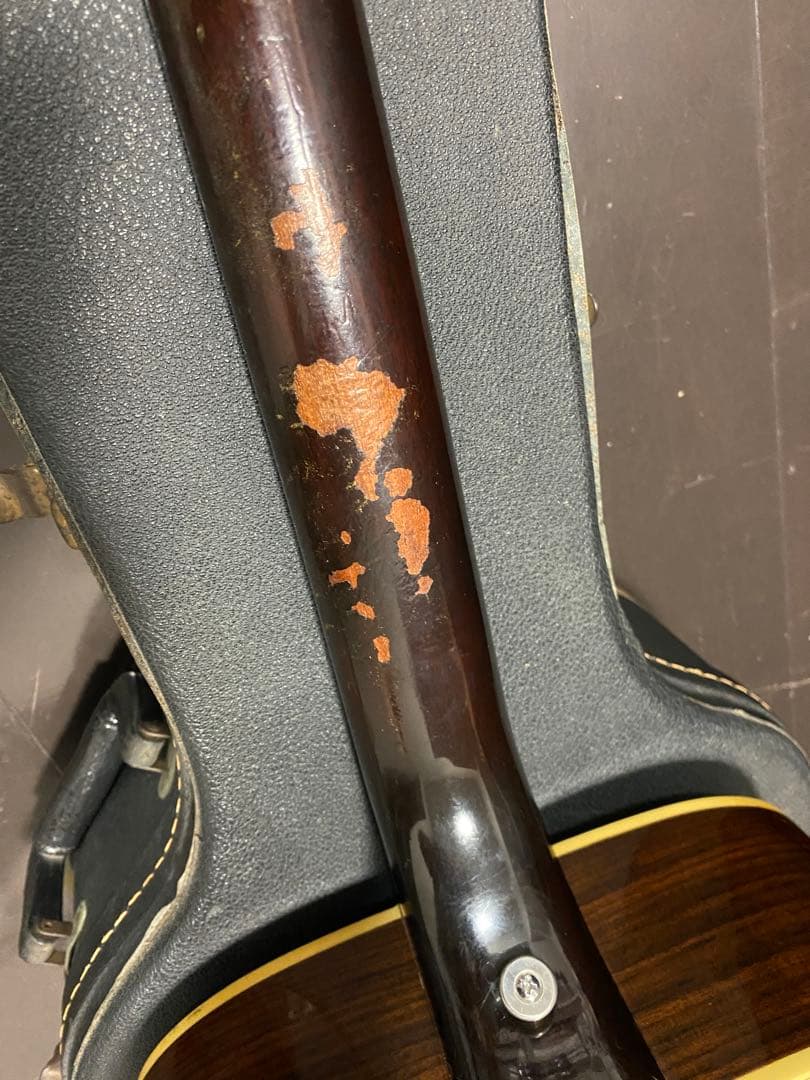 アコースティックギター　guild