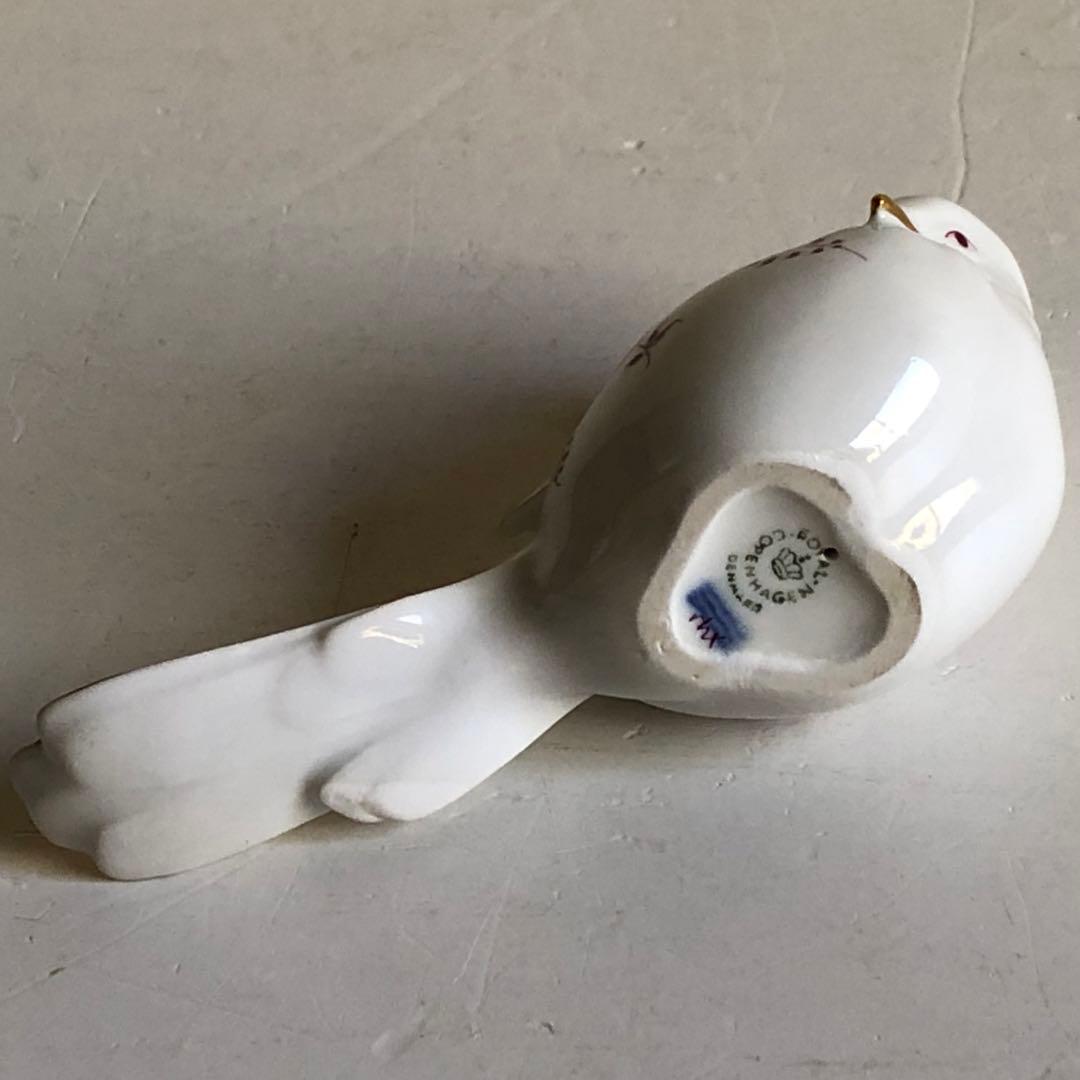 ロイヤルコペンハーゲン　バーガンディ　鳥のフィギュリン