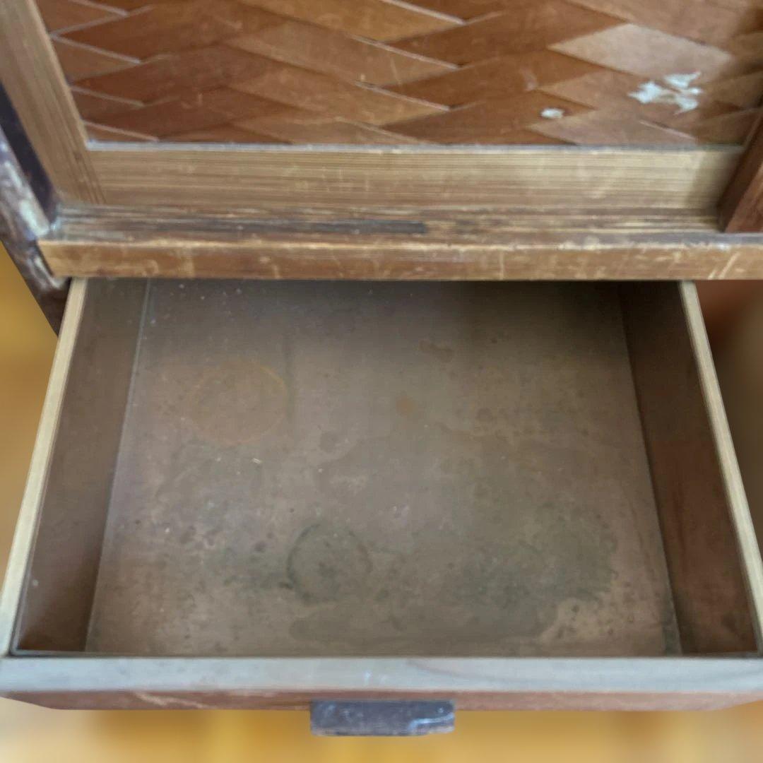 送料込み　伝統工芸　置き水屋　茶道具　置水屋　水屋箪笥　網代引戸　茶箪笥