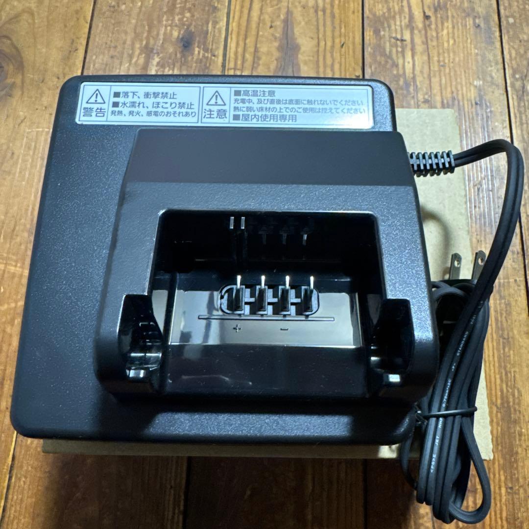 Panasonic NKJ075Z 充電器