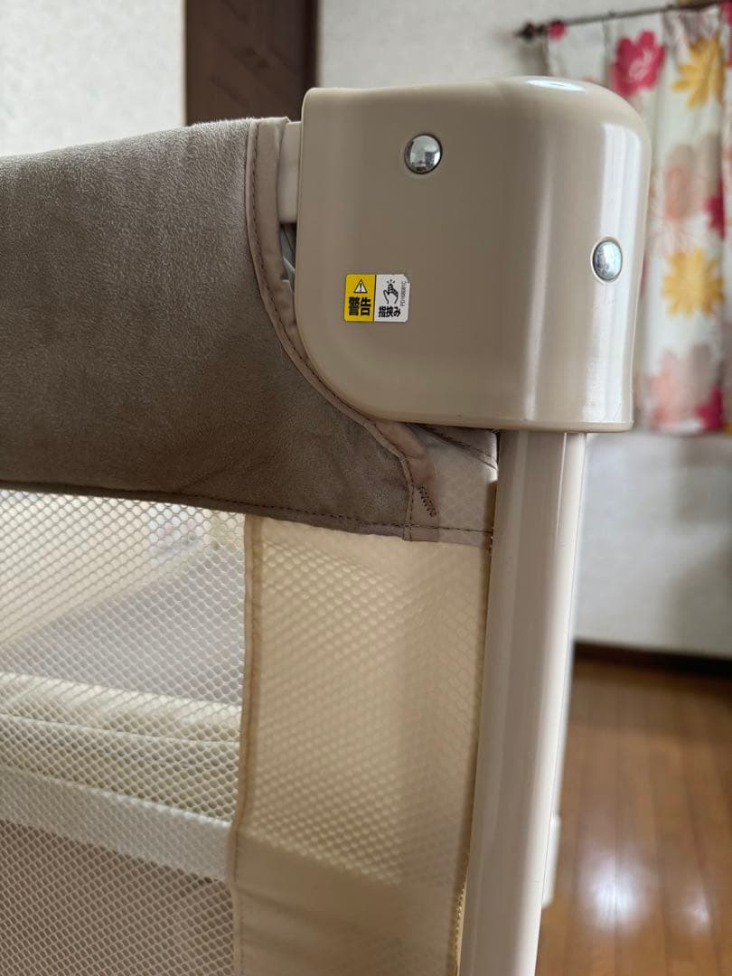 あ*ば様 美品Aprica 折り畳みミニベビーベッド ココネルエアー シュークリ