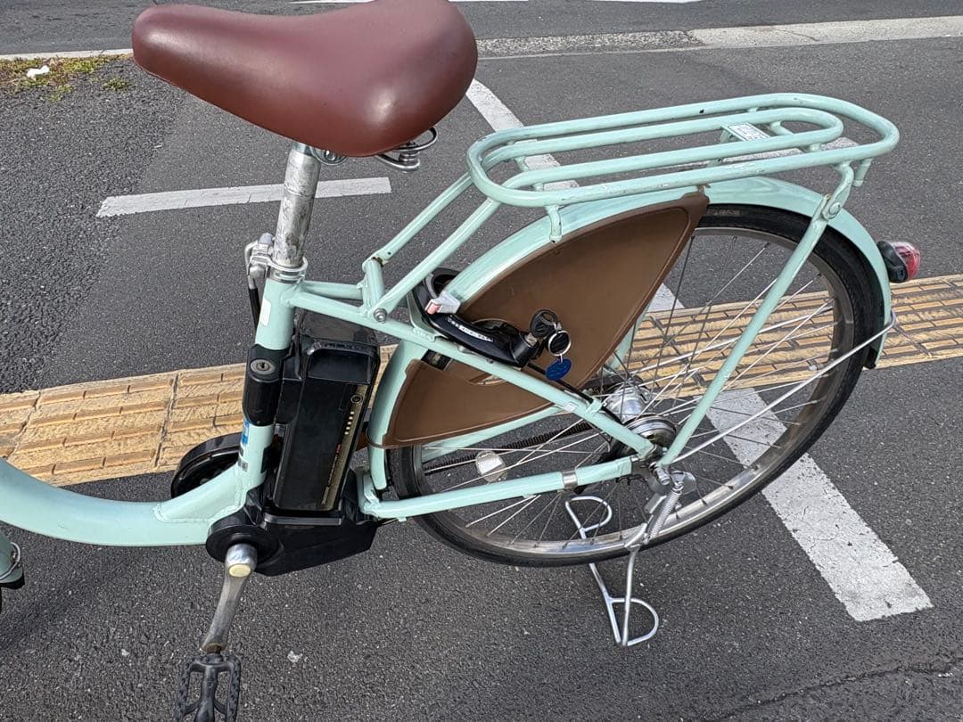 中古ブリヂストン電動アシスト自転車　B300 大阪　022番