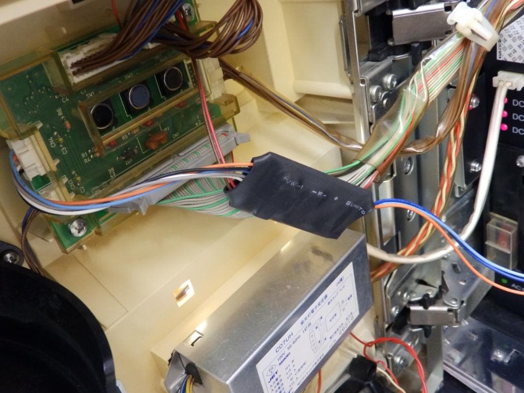 送料無料 パチスロ実機 めぞん一刻 夏色の風と 不要機付