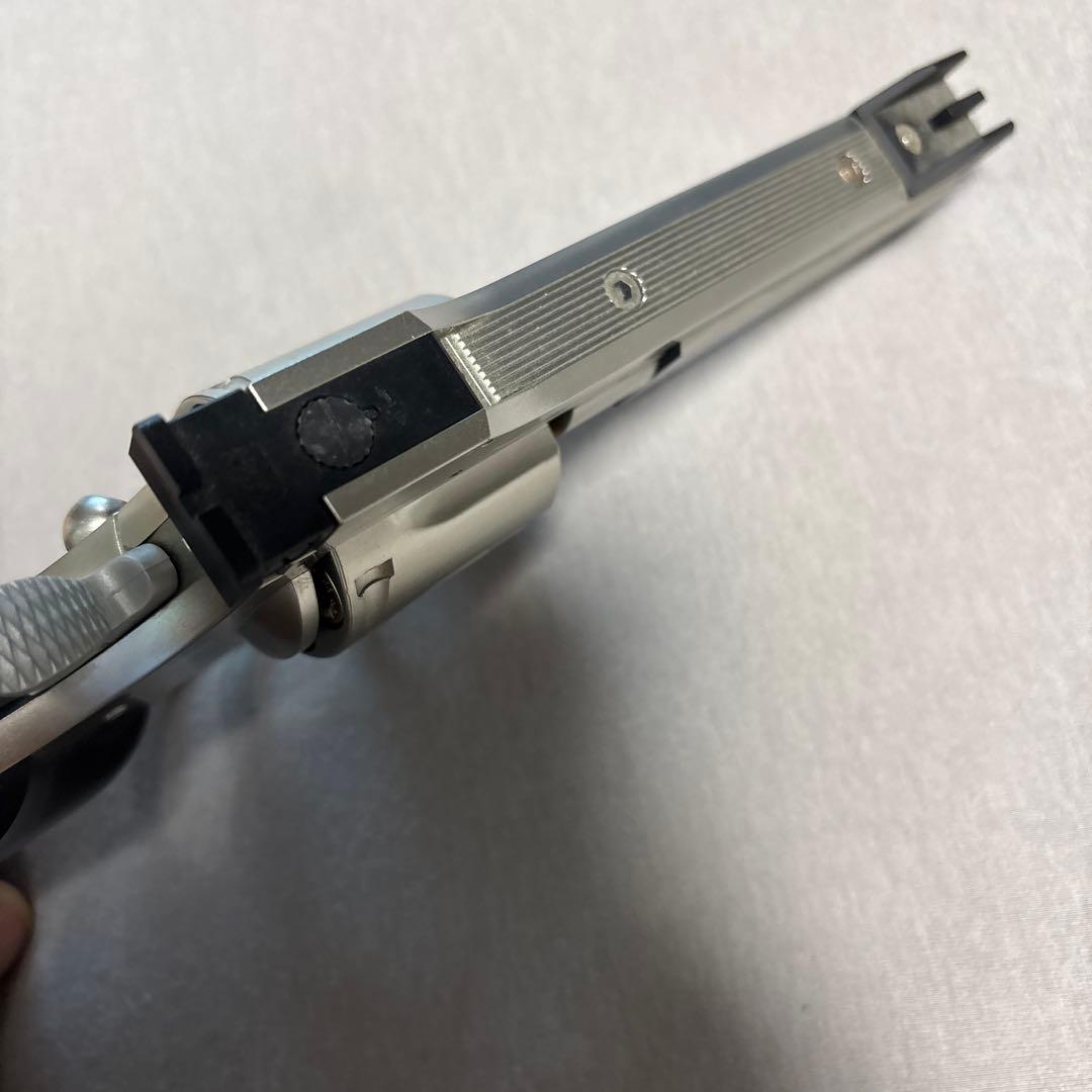 東京マルイ　リボルバー(シルバー・ブラック)