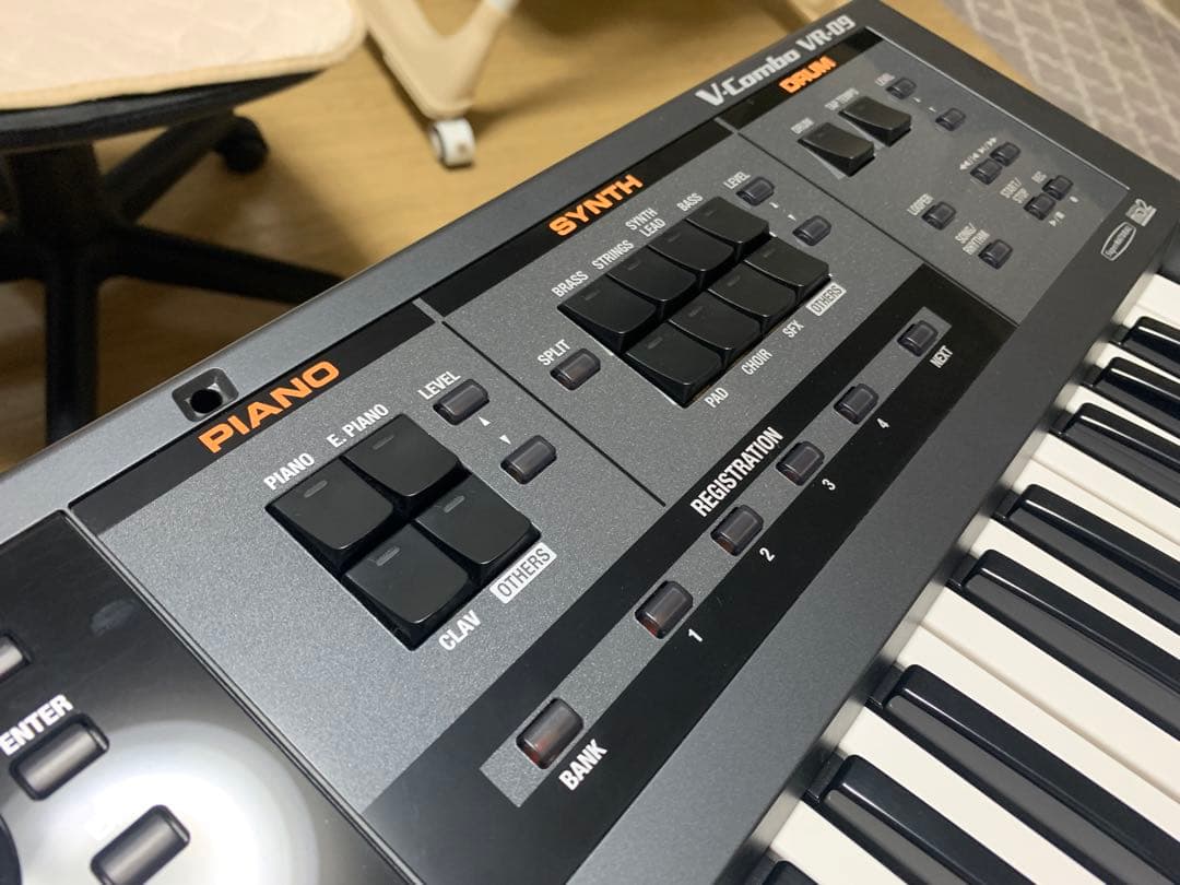 美品98%程度 Roland VR-09 シンセサイザー