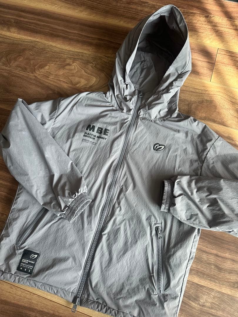 MASTER BUNNY EDITION MBE ジャケット グレー　サイズ０