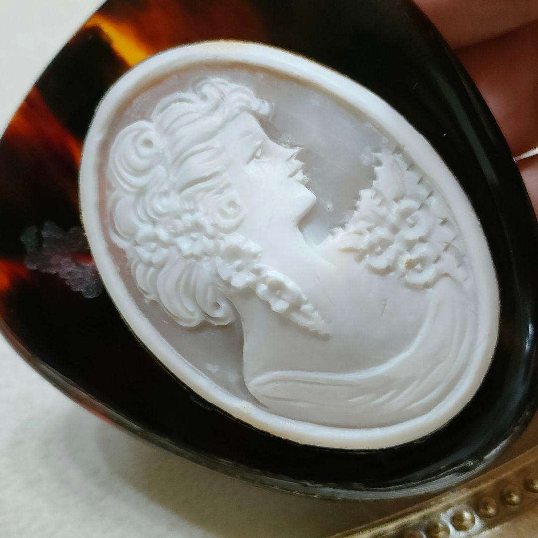 2AE82　本べっ甲鼈甲　カメオ　ブローチ　ペンダントトップ　美品