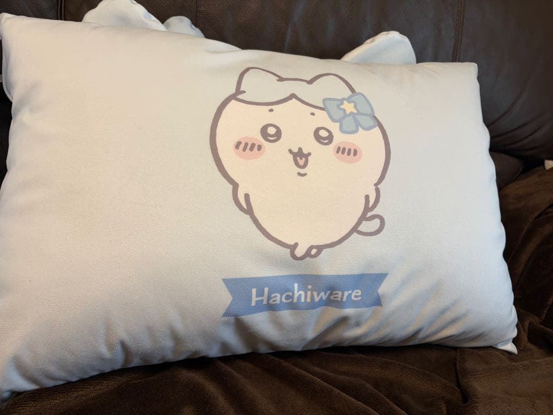 ちいかわ ハチワレ 大判座布団＆枕＆ふた付き収納ボックスセット♡
