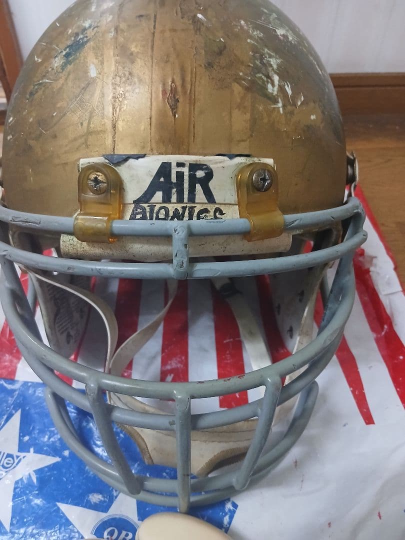アメリカンフットボール　ヘルメット中古