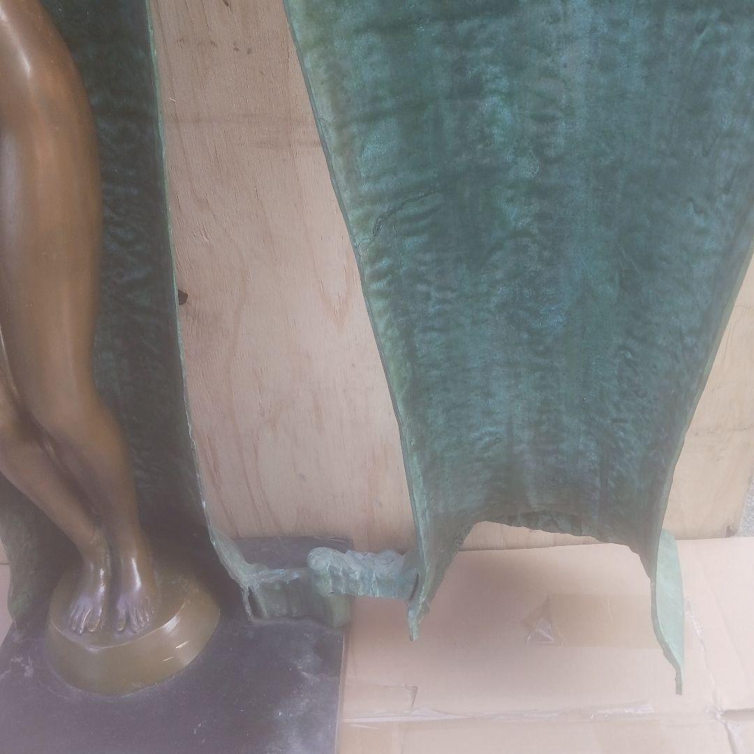 エジプト　棺入りのクレオパトラ像　真鍮製　オブジェ　銅像　女性像