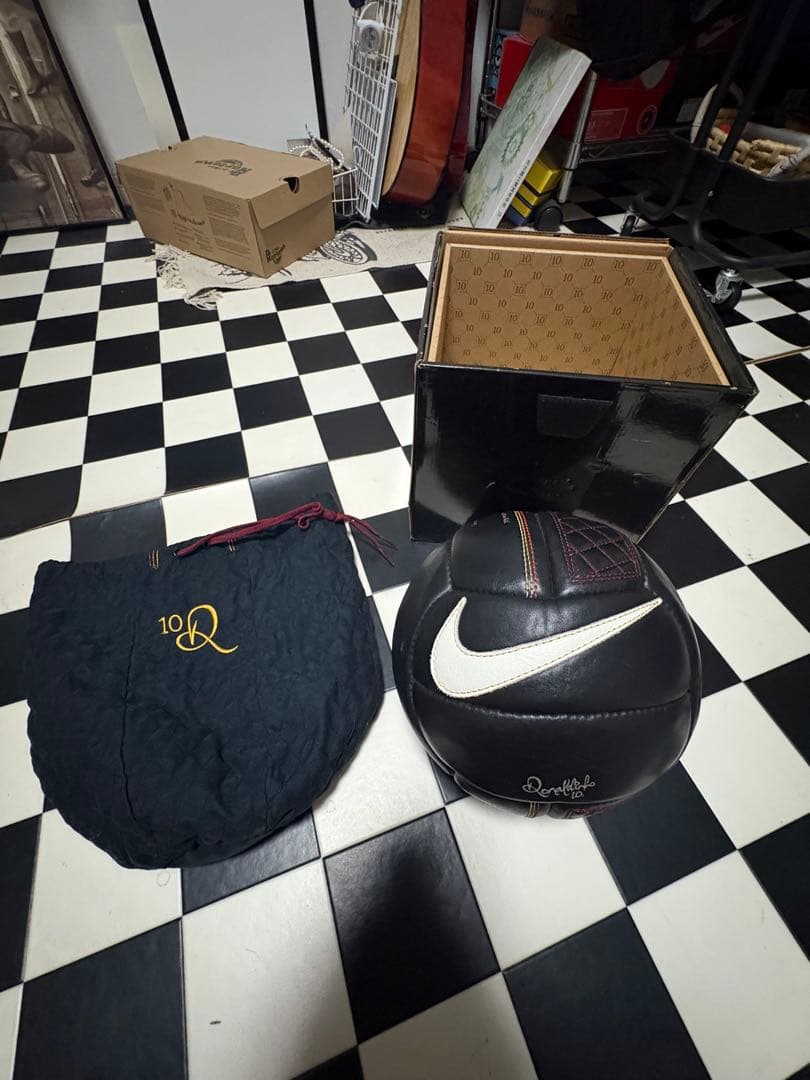 NIKE×ロナウジーニョサッカーボール限定版