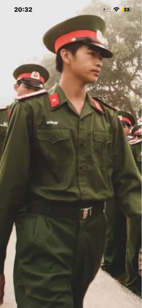 ベトナム人民軍　制服⭐︎長袖