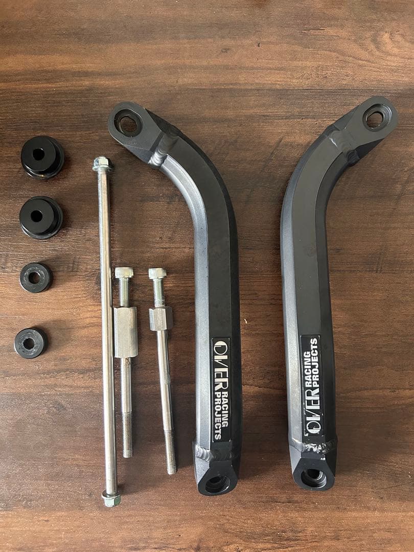 【期間限定出品】OVER RACING サブフレーム　z650rs